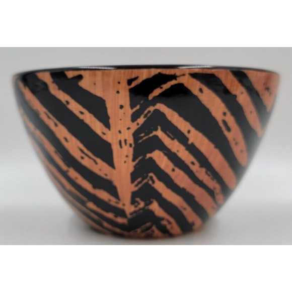 Raymond Waites Certified International Batik Round Safari Bowl 5.5" x 3.25" - Picture 3 of 6